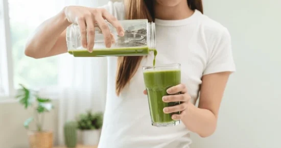 detox-juice-concept-hand-woman-600nw-2486269093